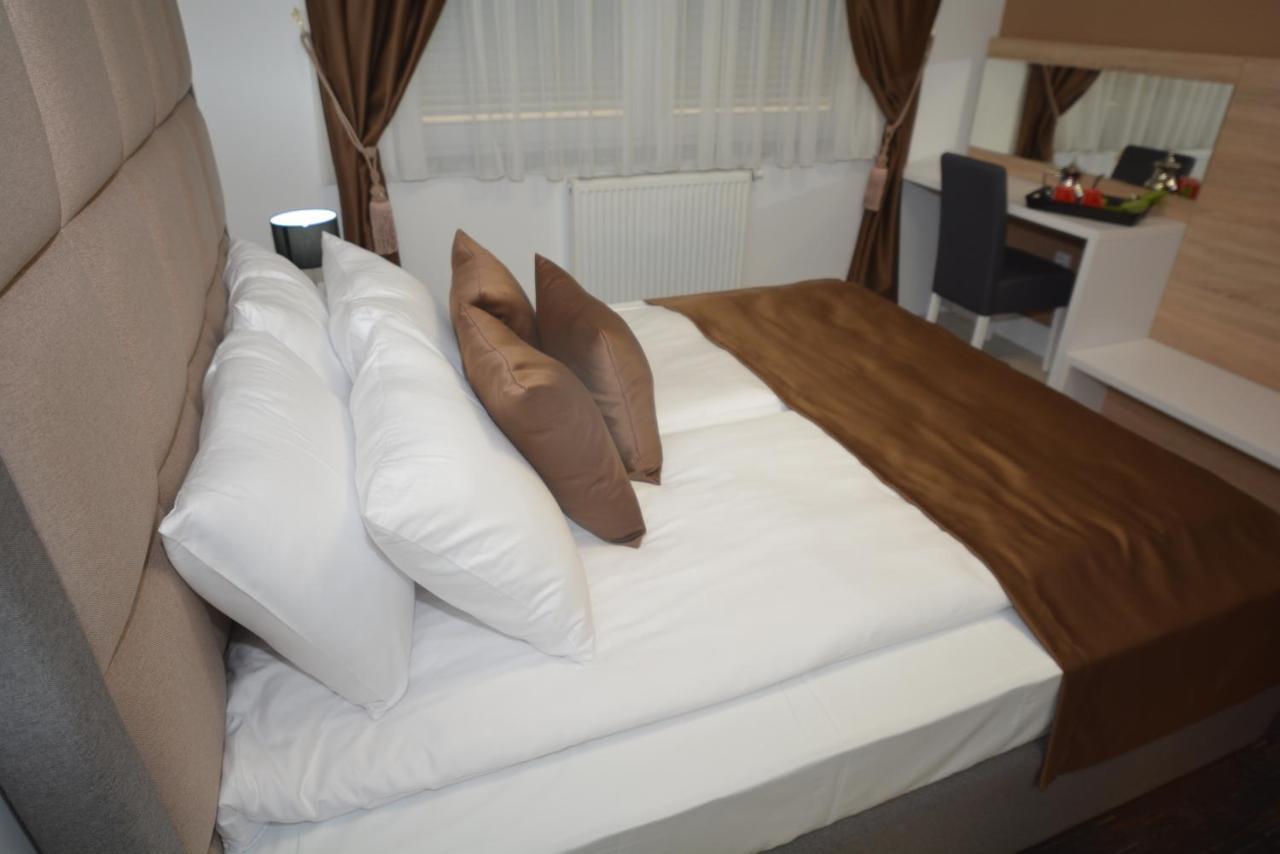 Apart Hotel Family Sarajevo Ngoại thất bức ảnh