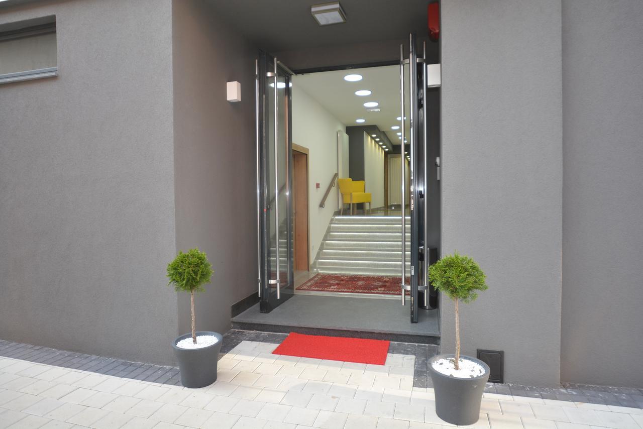 Apart Hotel Family Sarajevo Ngoại thất bức ảnh