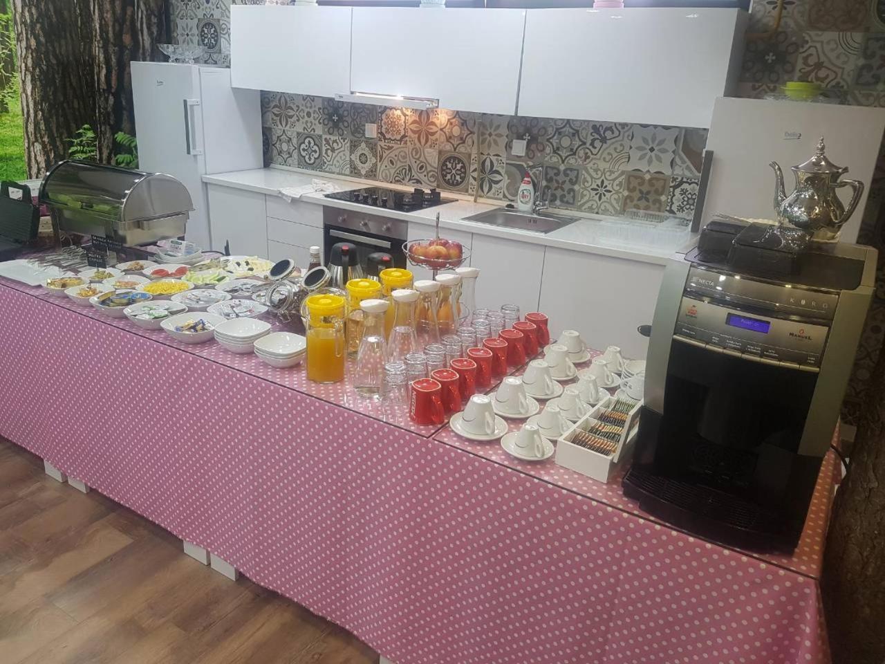 Apart Hotel Family Sarajevo Ngoại thất bức ảnh