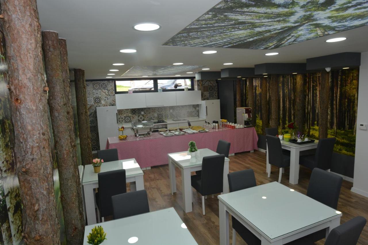 Apart Hotel Family Sarajevo Ngoại thất bức ảnh
